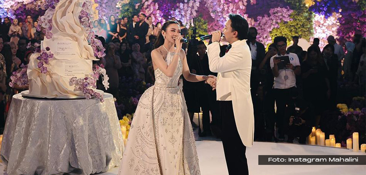 Fashion Tamu Undangan Resepsi Pernikahan Mahalini & Rizky Febian